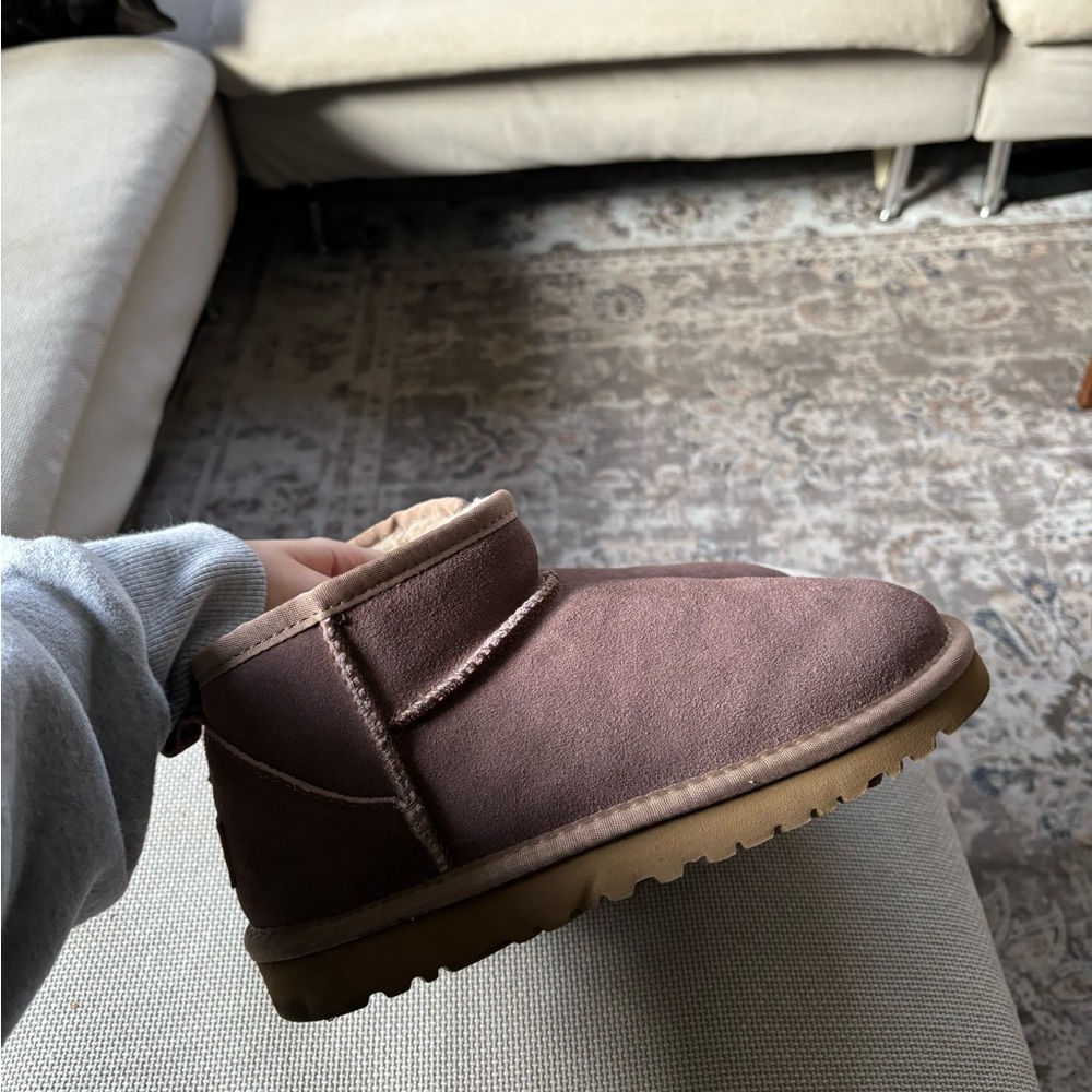 Ugg mini